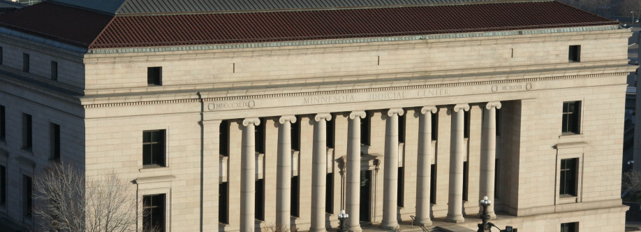 Minnesota Court Reporters Cover Image